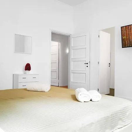 Italian Residencies - Marsala 7 Milan